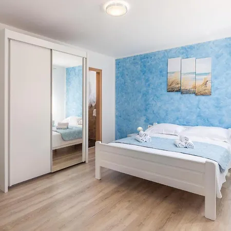 4 Bedroom Gorgeous In