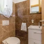 4 Bedroom Gorgeous In Σπίτι διακοπών